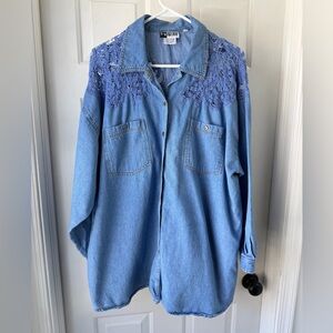 VINTAGE TOGETHER! 2X DENIM SHIRT Lace shoulders and front pockets